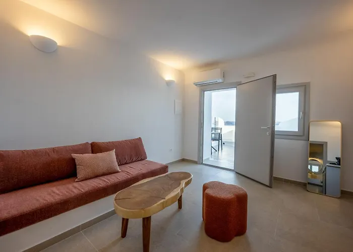 Three Domes - An Iconic Collection Apartment Oia (Santorini)