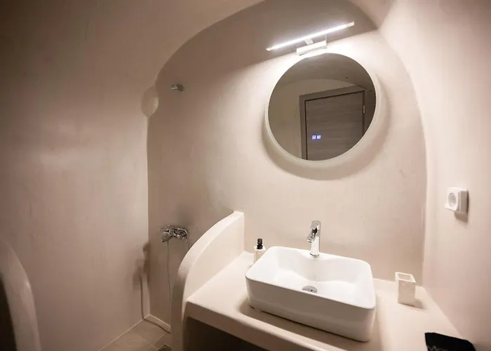 Three Domes - An Iconic Collection Apartment