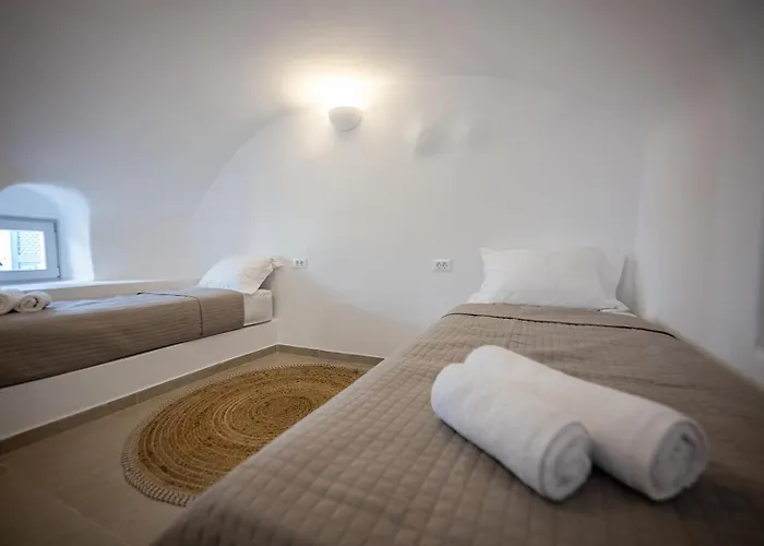 Three Domes - An Iconic Collection Oia (Santorini)