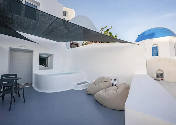 Three Domes - An Iconic Collection *