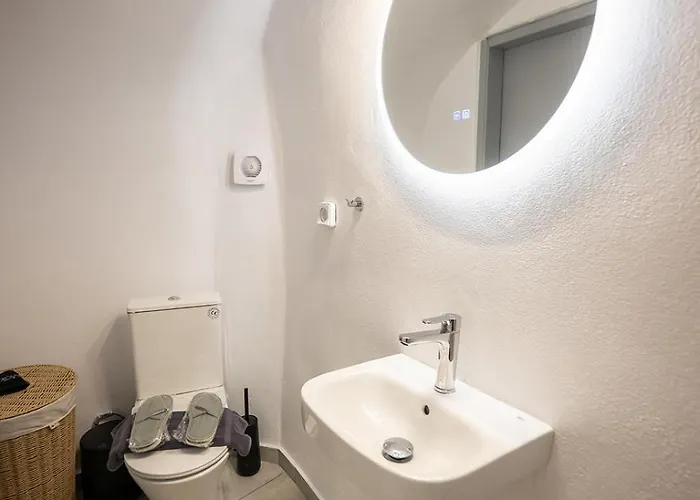 Apartment Three Domes - An Iconic Collection *