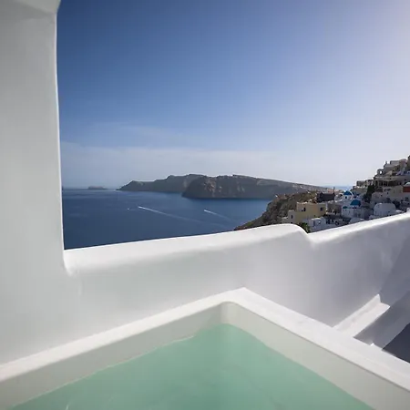 Διαμέρισμα Three Domes - An Iconic Collection
