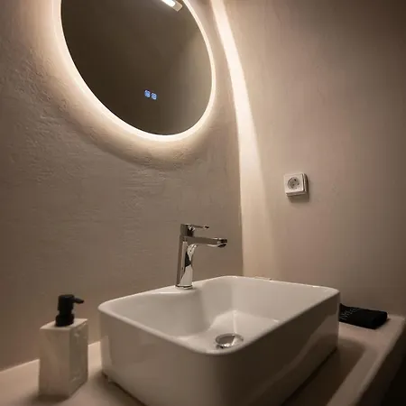 Apartment Three Domes - An Iconic Collection *