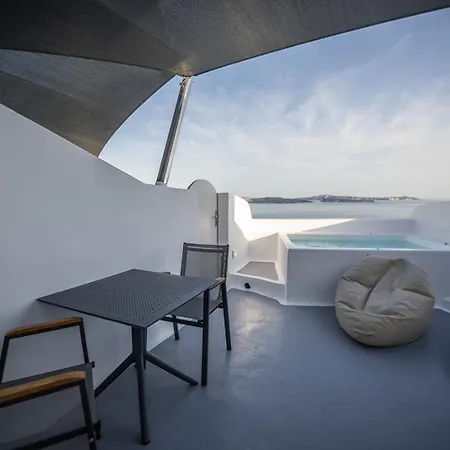 Three Domes - An Iconic Collection Apartment