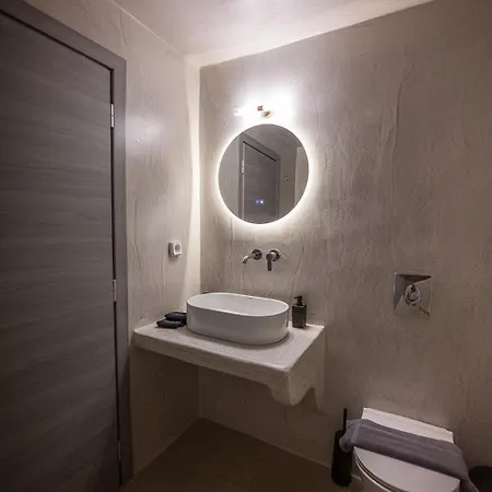 Three Domes - An Iconic Collection Apartment *