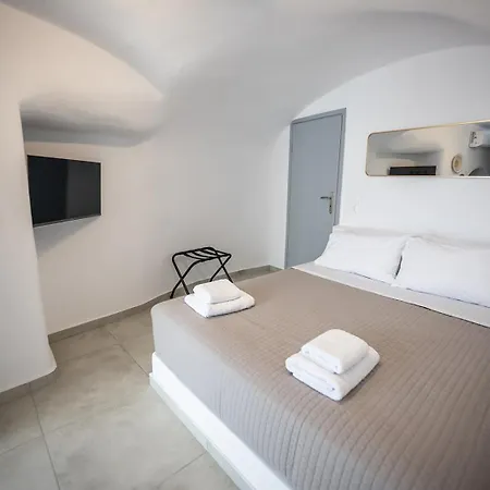 Three Domes - An Iconic Collection *