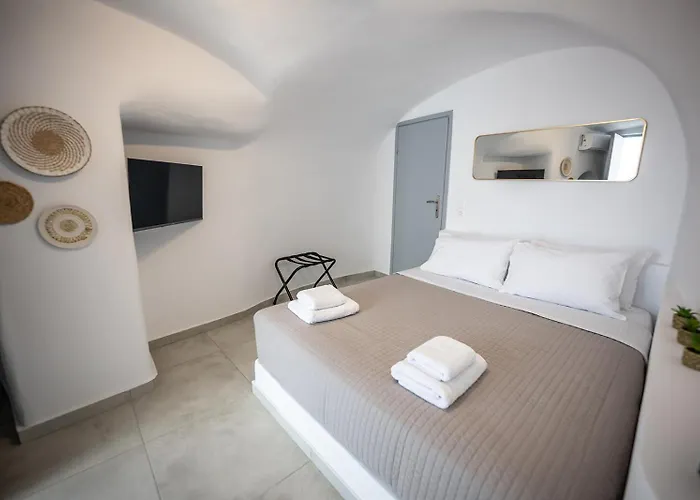 Three Domes - An Iconic Collection *