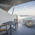 Three Domes - An Iconic Collection * Oia