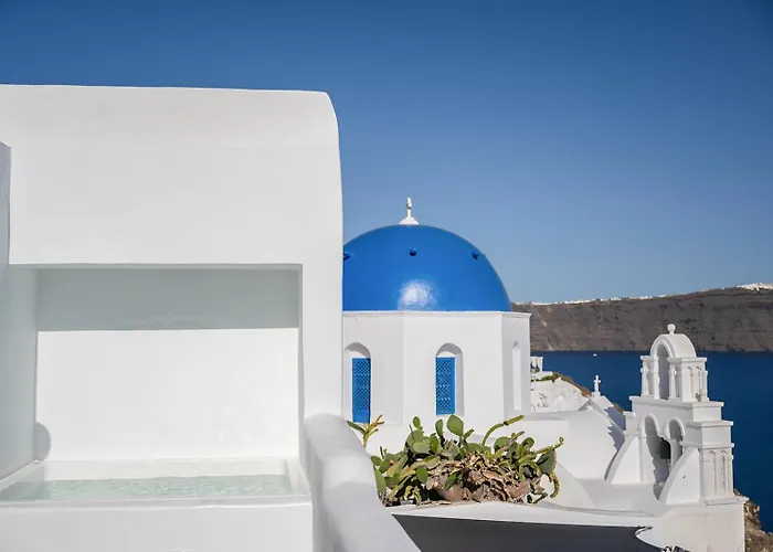 Three Domes - An Iconic Collection Daire