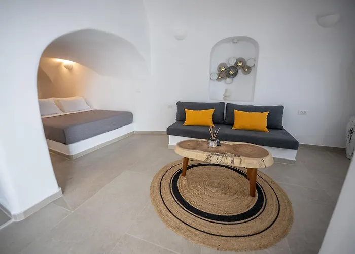 Daire Three Domes - An Iconic Collection Oia