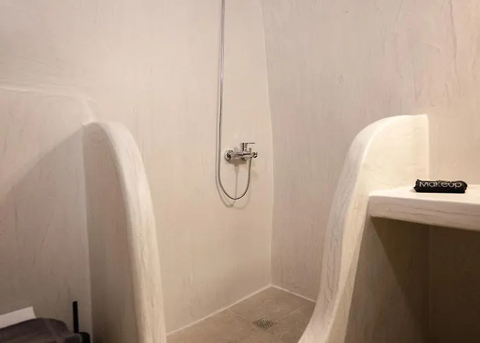 Daire Three Domes - An Iconic Collection *